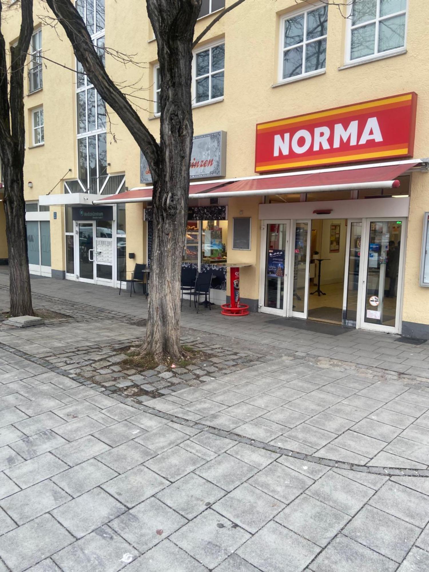 Wohnung Mit Garagenparkplatz An U-Bahnstation Мюнхен Экстерьер фото