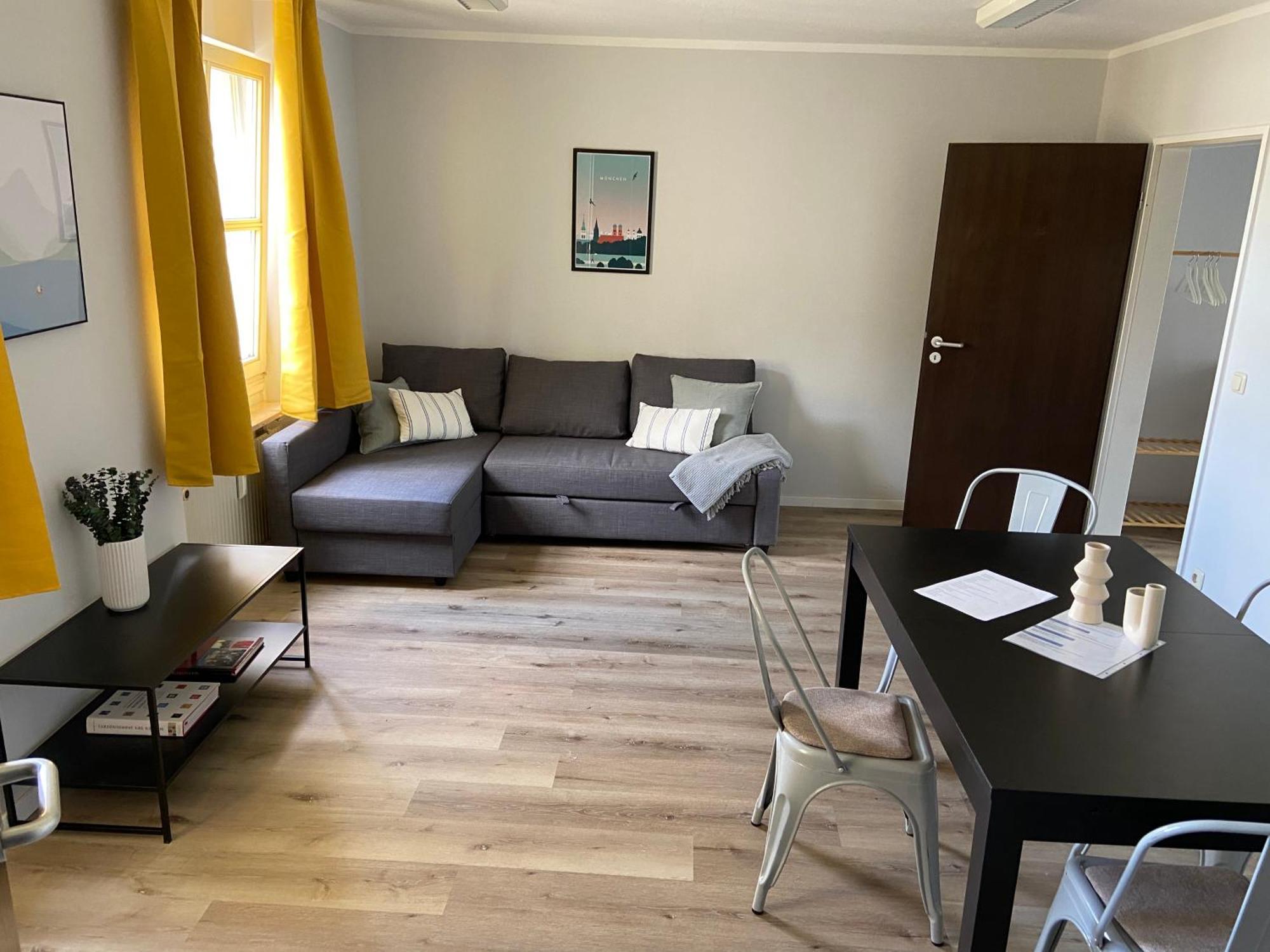 Wohnung Mit Garagenparkplatz An U-Bahnstation Мюнхен Экстерьер фото
